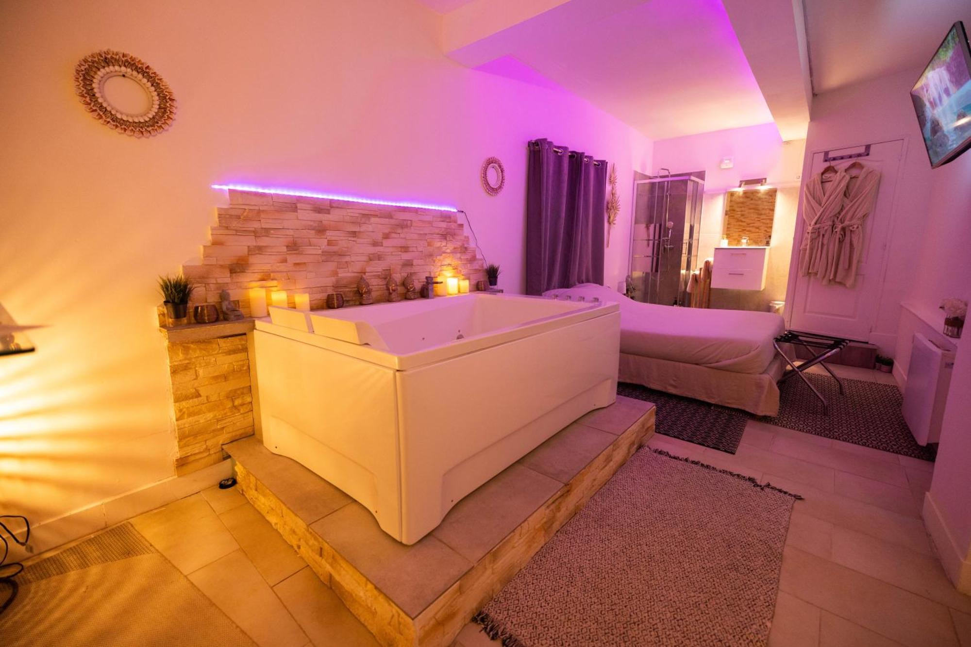Suite And Spa La Perla Bianca Grabels Exteriör bild